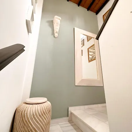Atico Duplex Triana , Appartamento